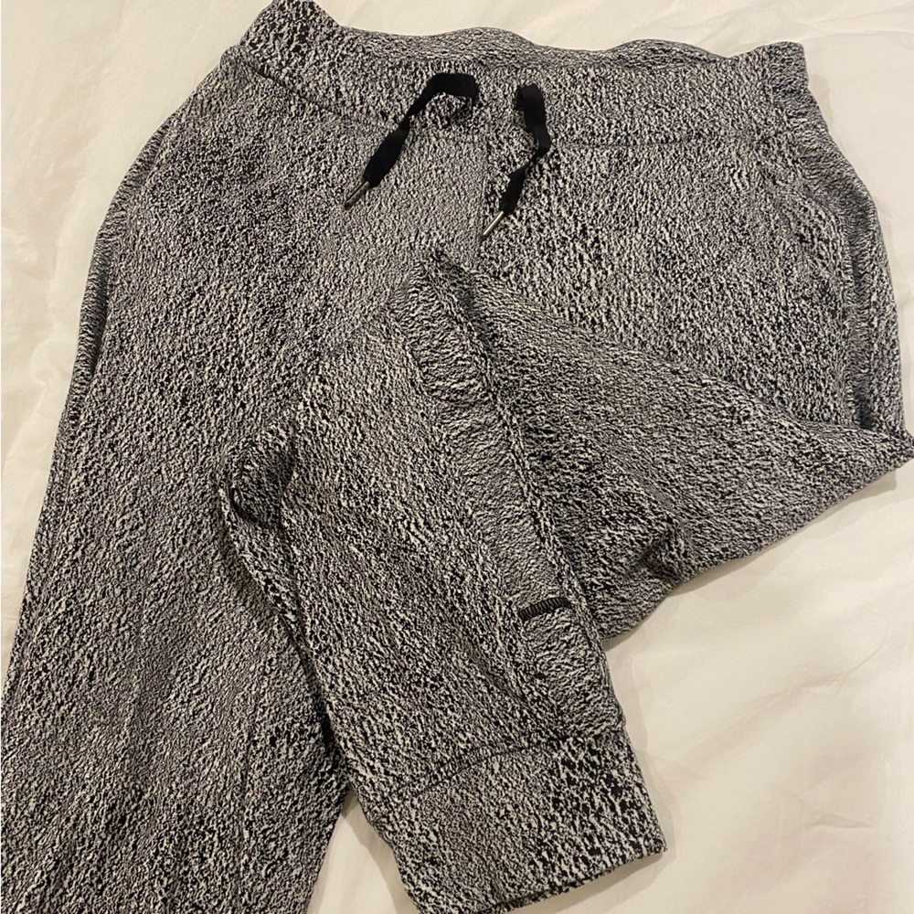 Lululemon Ready to Rulu Joggers